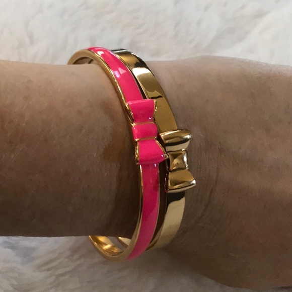 ♠️ Kate Spade Take a bow bangle bracelet♠️ - Picture 5 of 5